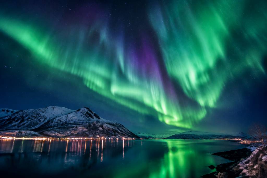 Aurora borealis: the ultimate guide to northern lights forecasts and city aurora watching
